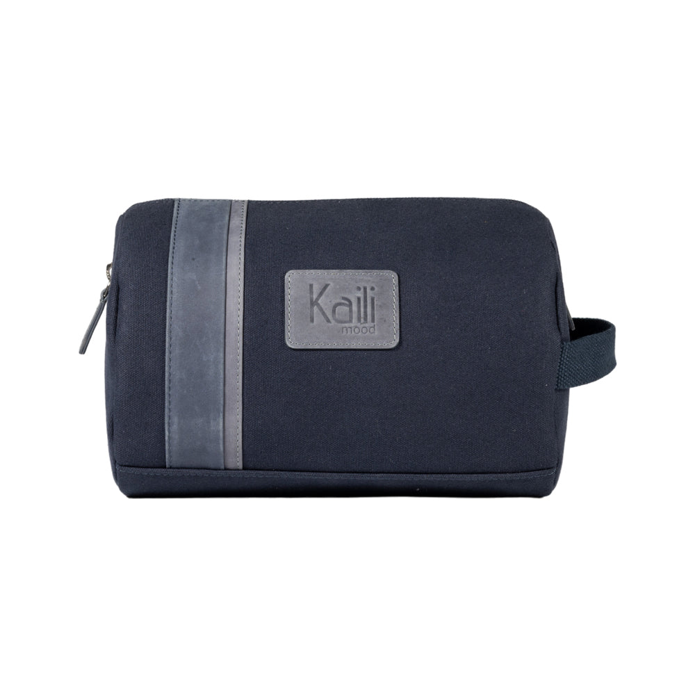 K2005DF | Beauty Case in Canvas 100% Cotone/Vera Pelle pieno fiore, Naked. Colore Blu. Maniglia laterale. Chiusura con lampo. Dimensioni: cm 25 x 15 x 17. Confezione: Sacchetto in Tnt