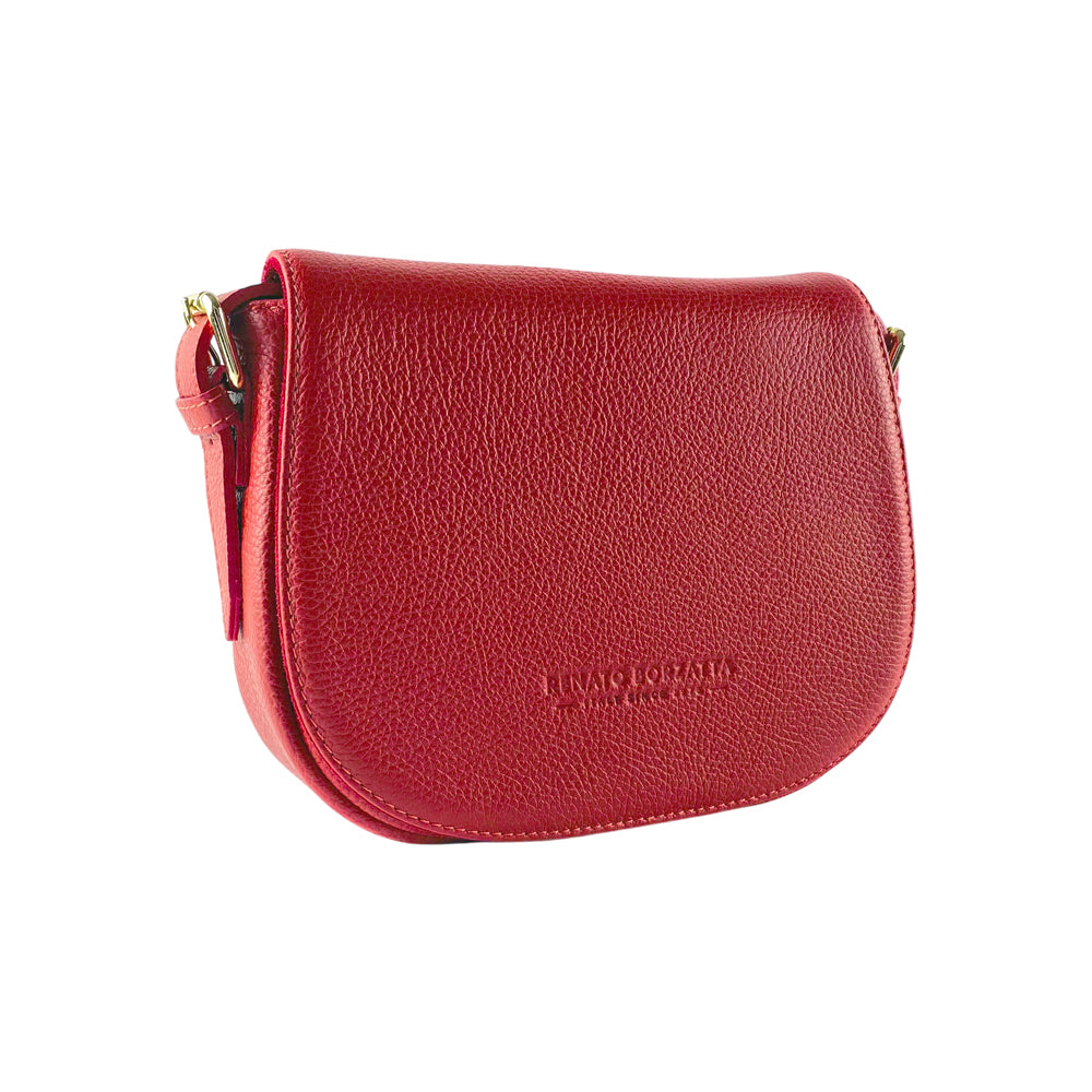 RB1002V | Genuine Leather Shoulder Bag Made in Italy with removable leather shoulder strap and attachments with shiny gold metal buckles - Red color - Dimensions: 26 x 20 x 10 cm