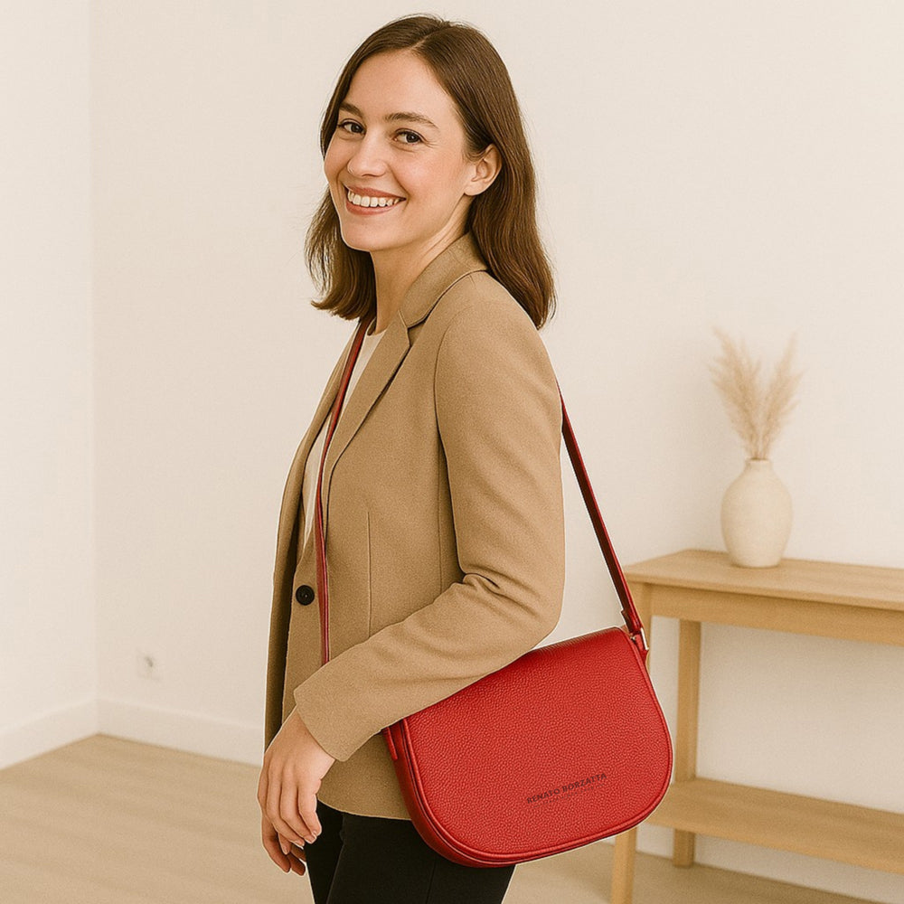 RB1002V | Genuine Leather Shoulder Bag Made in Italy with removable leather shoulder strap and attachments with shiny gold metal buckles - Red color - Dimensions: 26 x 20 x 10 cm