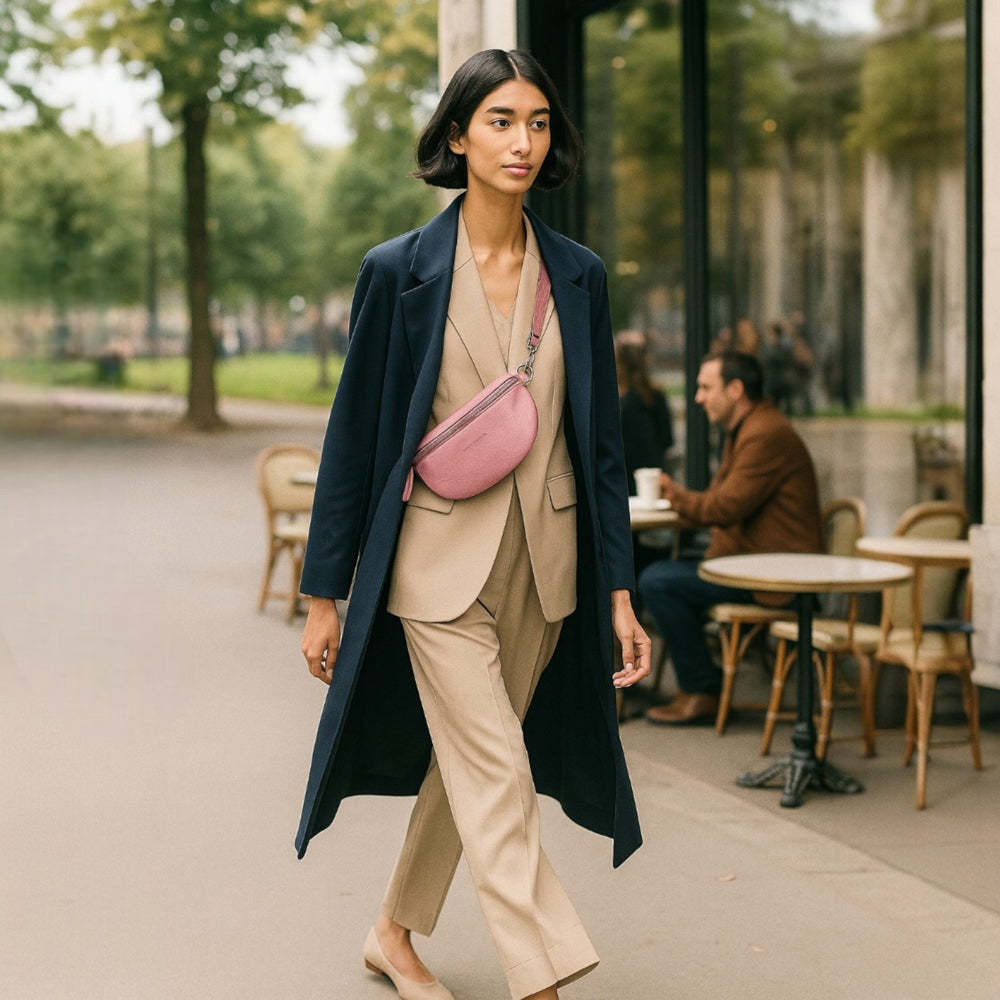 RB1015AZ | Waist bag with removable shoulder strap in Genuine Leather Made in Italy. Attachments with shiny nickel metal snap hooks - Antique pink color - Dimensions: 24 x 14 x 7