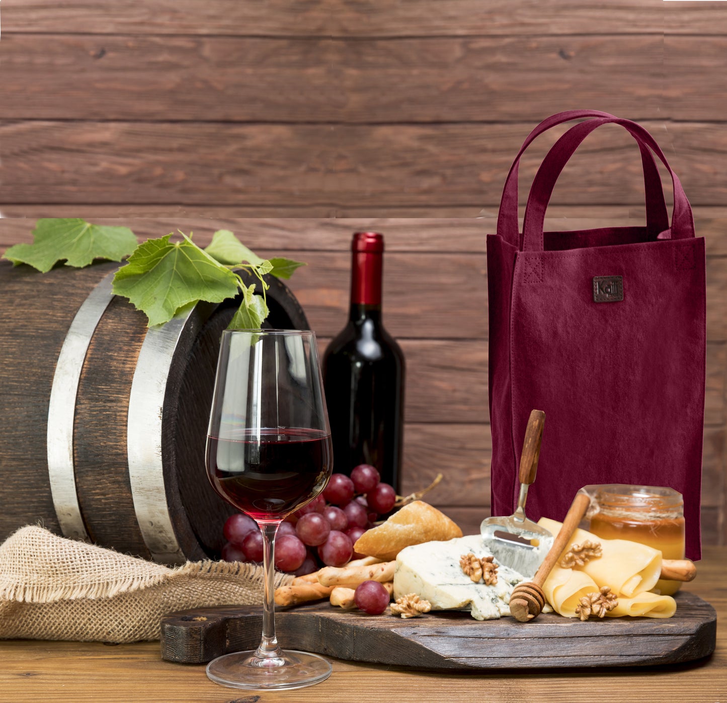 K0017XB | Luxury Double Bottle Holder Bag in Canvas/ Genuine Full Grain Leather, flywheel. Bordeaux/Dark Brown colour. Capacity: 2 bottles. Dimensions: 22 x 37 x 10 cm. Packaging: Polybag