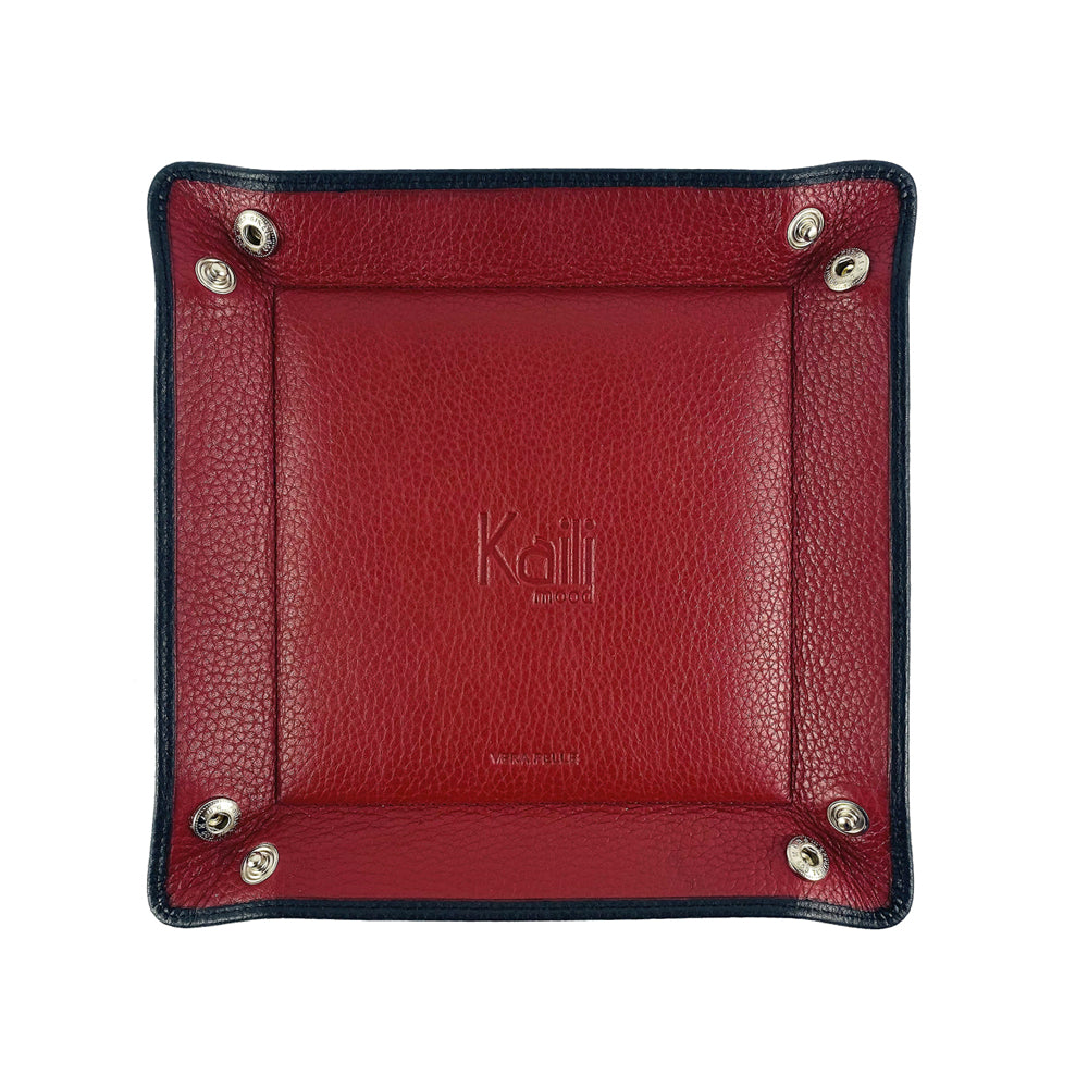 K0035AVB | Two-tone pocket tray in genuine full-grain leather, dollar grain - Black/Red colour. Snap button closure. Dimensions: 14 x 14 x 3 cm - Packaging: TNT bag