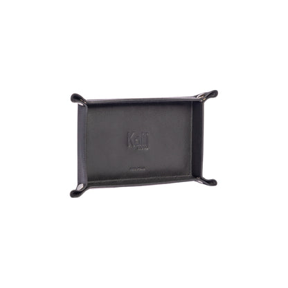 K0052AB  | Vuotatasche Rettangolare in Vera Pelle pieno fiore, con leggera grana. Colore Nero. Chiusura con bottoni automatici in finitura Argento Lucido. Dimensioni (da chiuso): cm 17 x 11 x 3