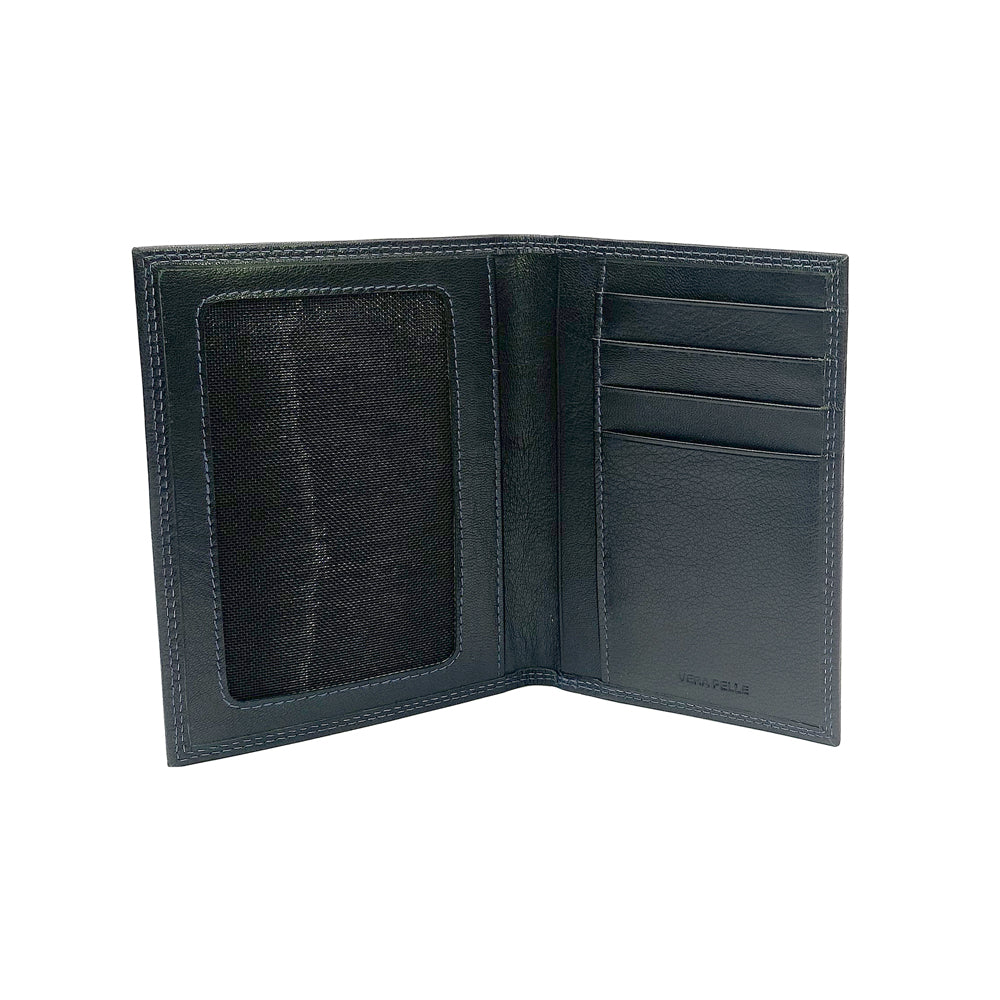 K10122AB | Document + Passport Holder in Genuine Full Grain Leather, dollar/smooth grain. Black colour. Dimensions when closed: 10 x 14 x 1 cm - Packaging: Rigid bottom/lid gift box