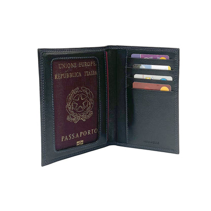 K10122AB | Document + Passport Holder in Genuine Full Grain Leather, dollar/smooth grain. Black colour. Dimensions when closed: 10 x 14 x 1 cm - Packaging: Rigid bottom/lid gift box