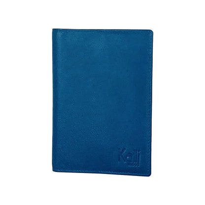 K10237MB | Passport Cover in Genuine Full Grain Leather, with light grain. Color Blue Jeans. Dimensions when closed: 10 x 14 x 1 cm - Packaging: Rigid bottom/lid gift box