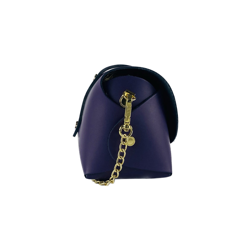 RB1001Y | Small bag in genuine leather Made in Italy with removable shoulder strap and shiny gold metal closure loop - Purple color - Dimensions: 16.5 x 11 x 8 cm