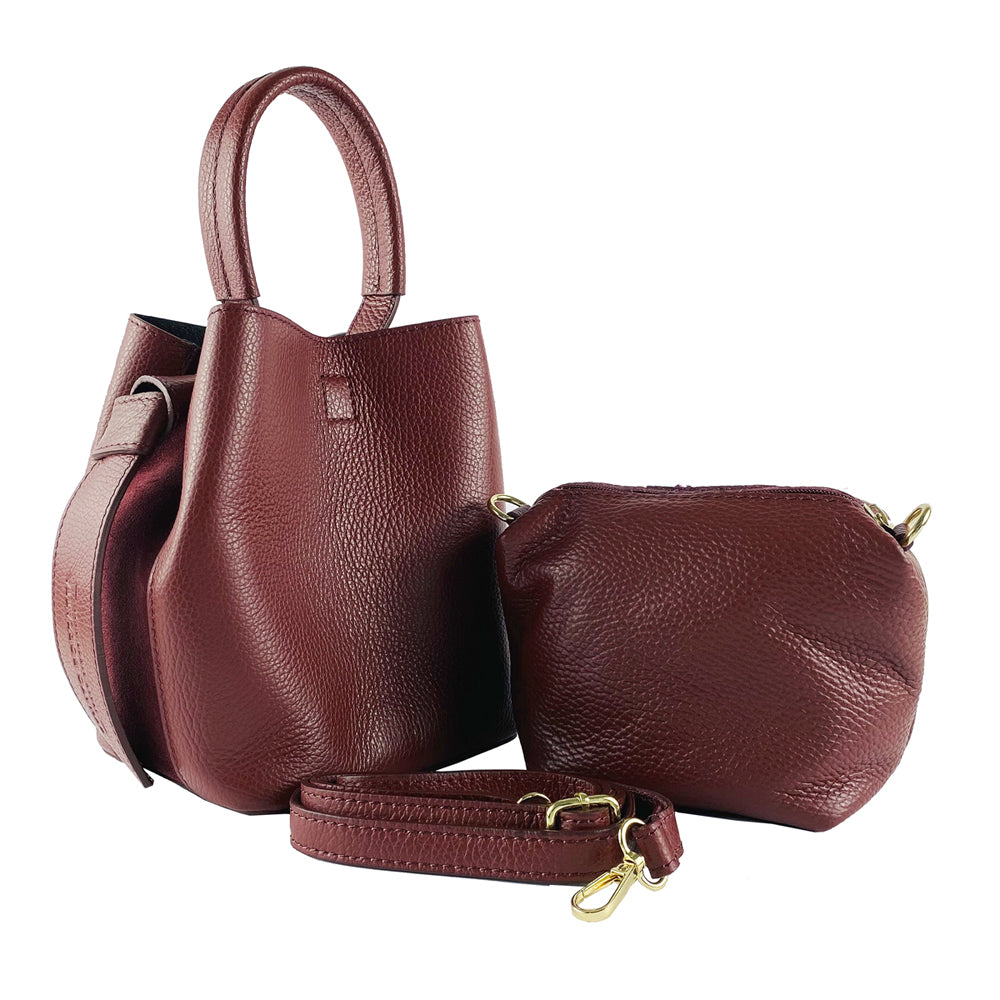 RB1006X | Bucket Bag with Clutch in Genuine Leather Made in Italy. Shoulder bag with shiny gold metal lobster clasp attachments - Bordeaux color - Dimensions: 16 x 14 x 21 cm + Handle 13 cm