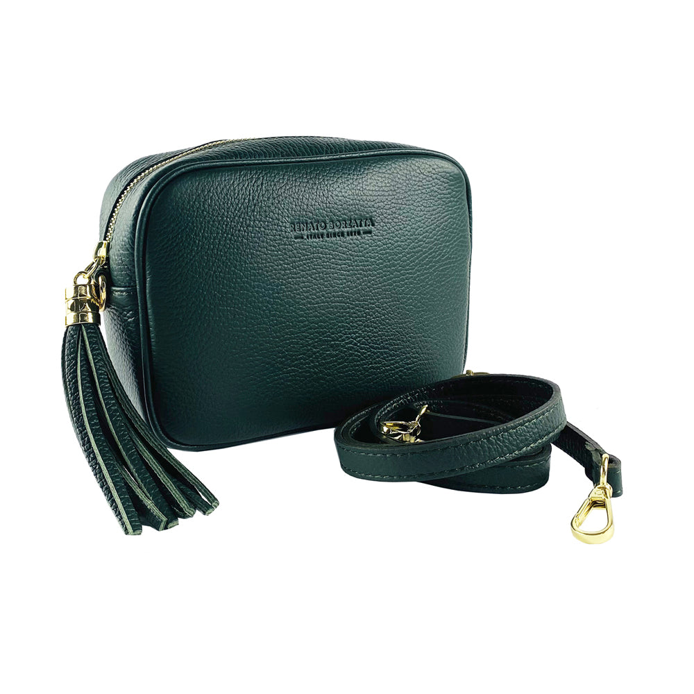 RB1007E | Women's shoulder bag in genuine leather Made in Italy. Removable shoulder strap. Attachments with shiny gold metal snap hooks - Green color - Dimensions: 20 x 15 x 7 cm