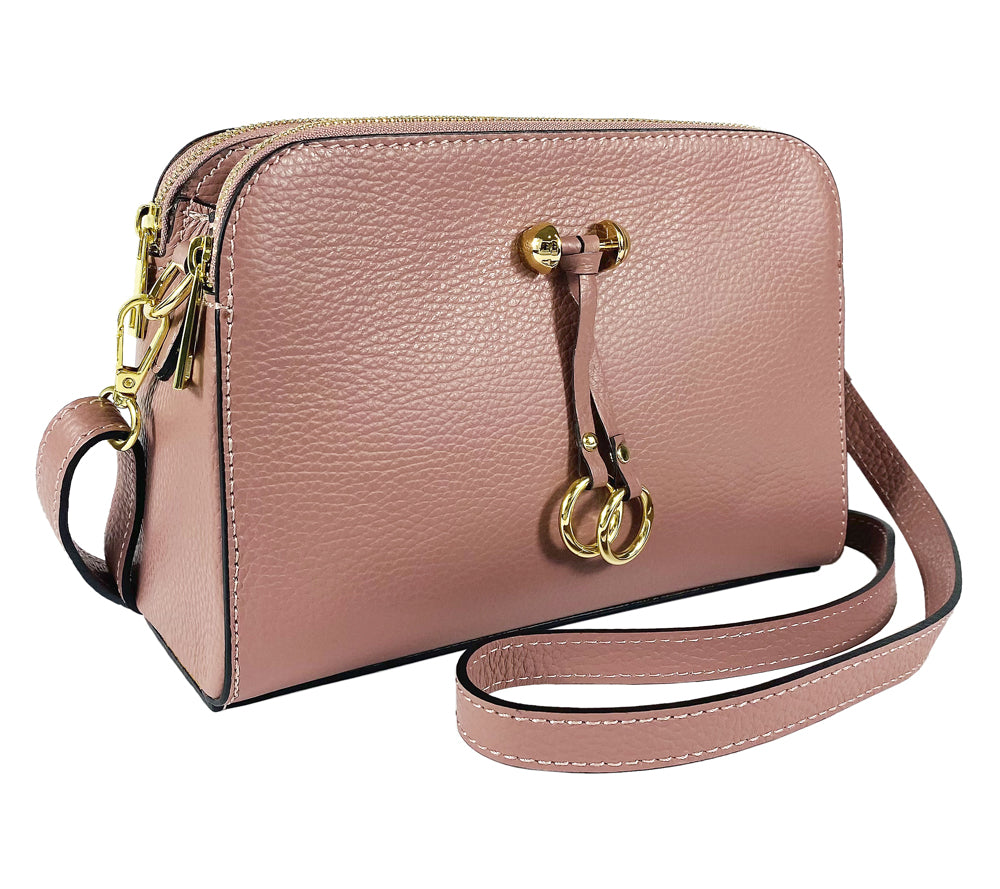 RB1011AZ | Women's shoulder bag in genuine leather Made in Italy. Removable shoulder strap. Attachments with shiny gold metal snap hooks - Antique pink color - Dimensions: 25 x 17 x 10 cm