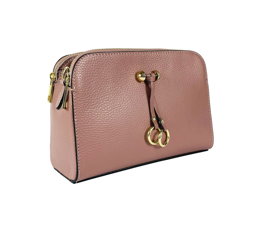 RB1011AZ | Women's shoulder bag in genuine leather Made in Italy. Removable shoulder strap. Attachments with shiny gold metal snap hooks - Antique pink color - Dimensions: 25 x 17 x 10 cm