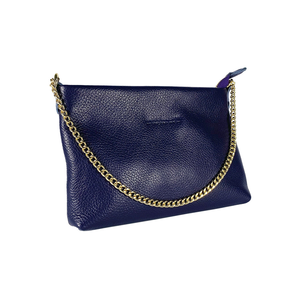 RB1012Y | Flat Shoulder Bag for Women in Genuine Leather Made in Italy with handle and removable metal shoulder strap. Attachments with shiny gold snap hooks - Purple color - Dimensions: 26 x 17 x 5 cm