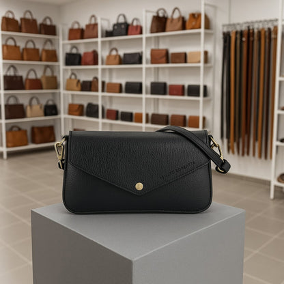 RB1023A | Borsa piccola a Spalla con Tracolla a catena removibile in Vera Pelle Made in Italy. Pattina di Chiusura. Accessori in metallo Oro Lucido - Colore Nero - Dimensioni: cm 22 x 12 x 3