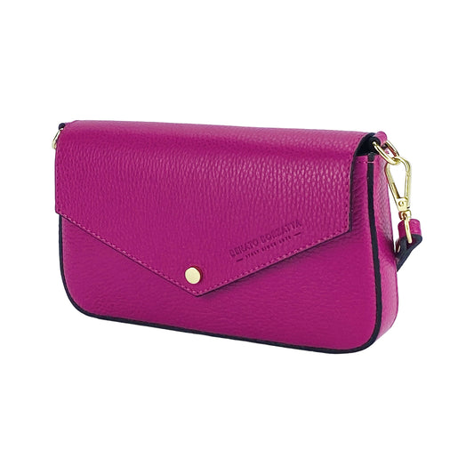 RB1023BE | Small Shoulder Bag with Removable Chain Shoulder Strap in Genuine Leather Made in Italy. Closing flap. Shiny Gold metal accessories - Fuxia color - Dimensions: 22 x 12 x 3 cm