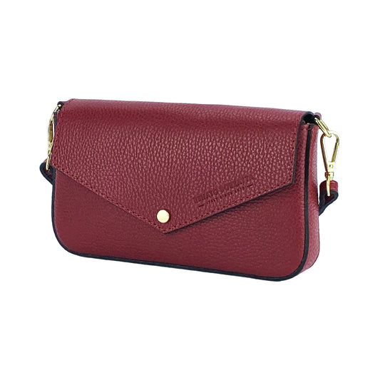 RB1023V | Small Shoulder Bag with Removable Chain Shoulder Strap in Genuine Leather Made in Italy. Closing flap. Polished Gold metal accessories - Red color - Dimensions: 22 x 12 x 3 cm