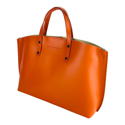 RB1024AM | Women's handbag in genuine leather Made in Italy with removable shoulder strap. Large internal removable bag. Accessories Shiny Gunmetal - Paprika color - Dimensions: 48x31x11 cm