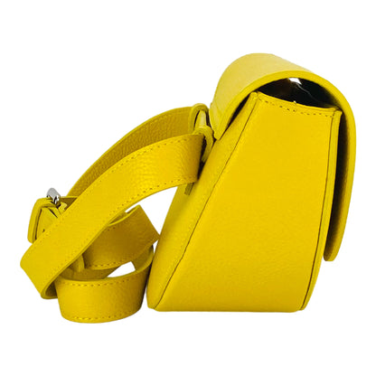 RB1027R | Women's rounded crossbody bag in genuine leather Made in Italy. Removable and adjustable leather shoulder strap. Polished Nickel Accessories - Yellow Color - Dimensions: 25 x 15 x 9 cm