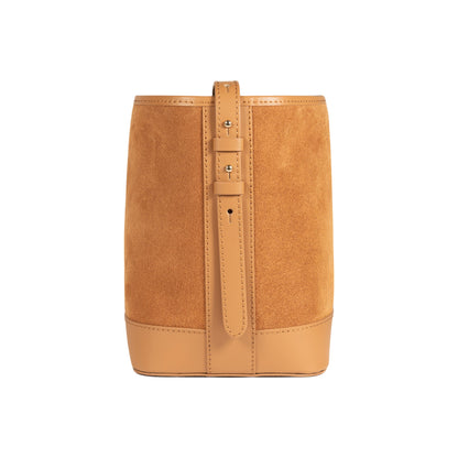 RB1031CQ  | Borsa Donna a Secchiello BRENDA in Vera Pelle Made in Italy. Accessori in metallo Oro Lucido - Colore Cuoio - Dimensioni: cm 25 x 23,5 x 17