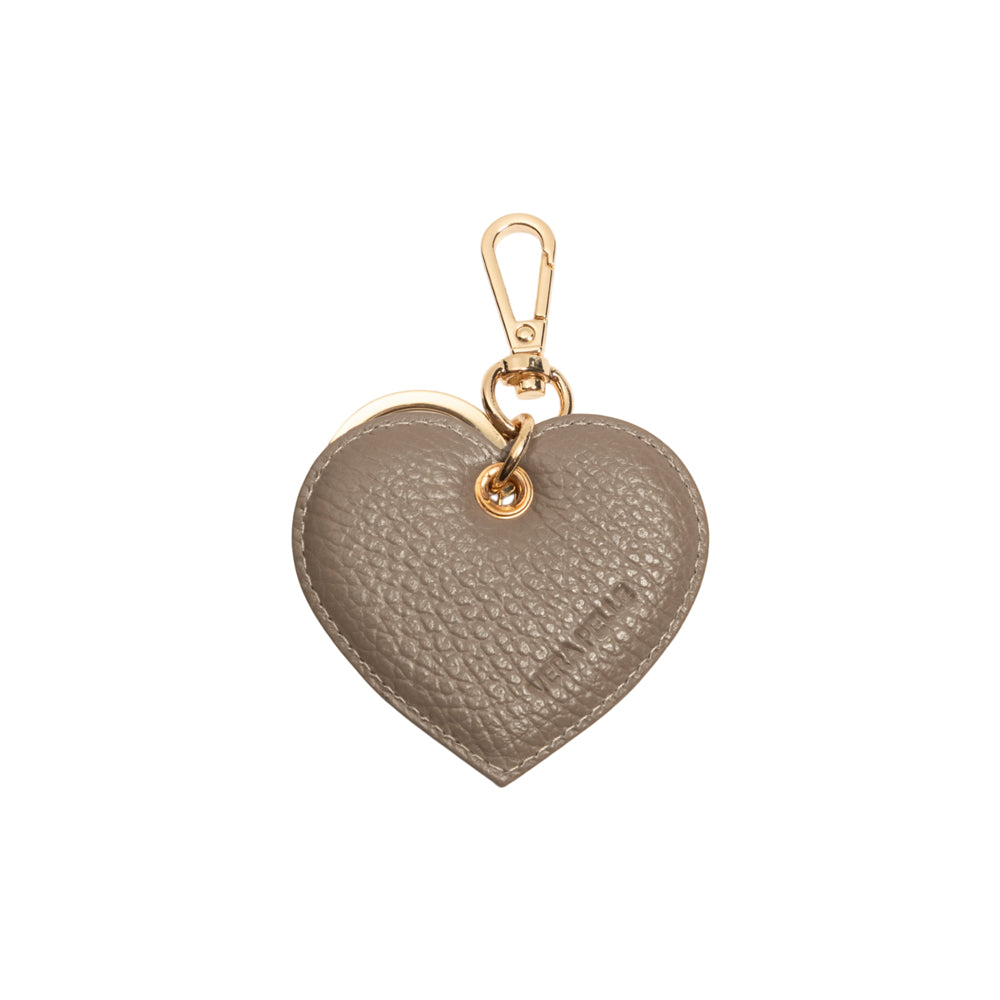 RB1082GAQ | Portachiavi Heart Charm Made in Italy in Vera Pelle grana Dollaro. Colore Taupe