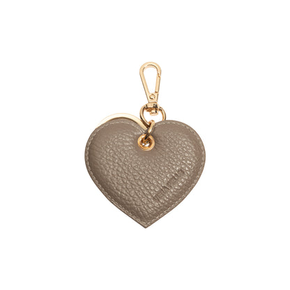 RB1082GAQ | Portachiavi Heart Charm Made in Italy in Vera Pelle grana Dollaro. Colore Taupe