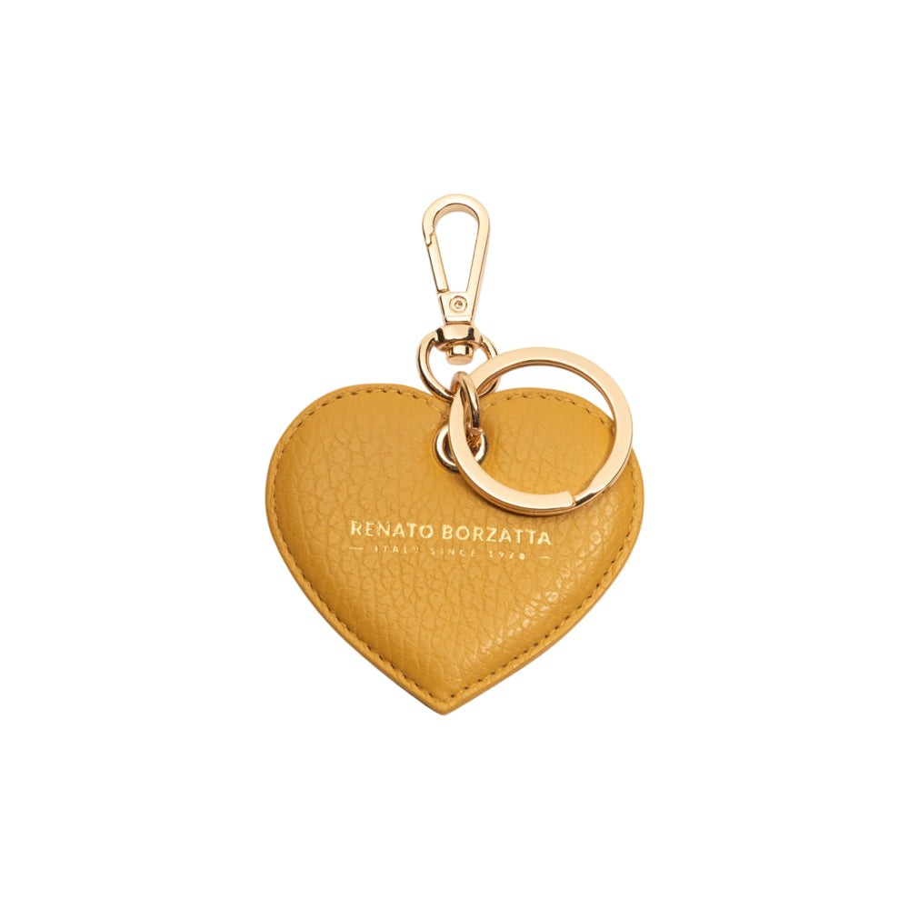 RB1082GAR | Portachiavi Heart Charm Made in Italy in Vera Pelle grana Dollaro. Colore Senape
