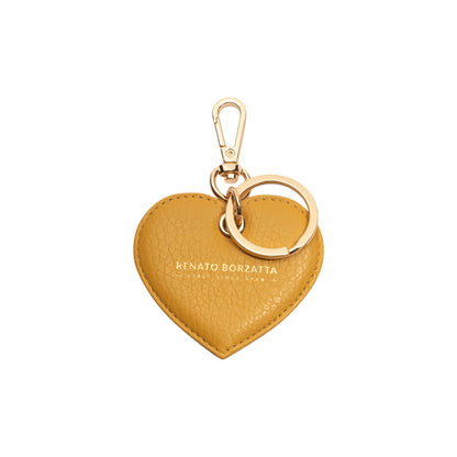 RB1082GAR | Portachiavi Heart Charm Made in Italy in Vera Pelle grana Dollaro. Colore Senape