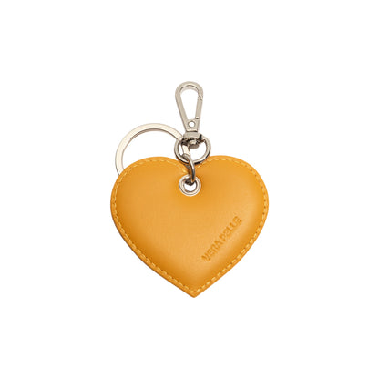 RB1082SAR | Portachiavi Heart Charm Made in Italy in in Vera Pelle Liscia Opaca. Colore Senape