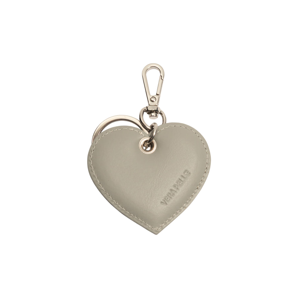 RB1082SF | Portachiavi Heart Charm Made in Italy in in Vera Pelle Liscia Opaca. Colore Grigio