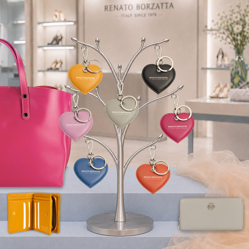 RB1082SF | Portachiavi Heart Charm Made in Italy in in Vera Pelle Liscia Opaca. Colore Grigio