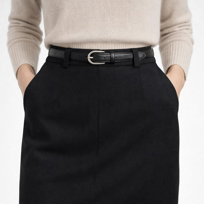 RB4016A | Cintura Donna Made in Italy in Vera Pelle Saffiano. Fibbia in finitura Argento Lucido. Colore Nero. Dimensioni: cm 115 x 2,5 x 0,5 (giro vita cm 100)