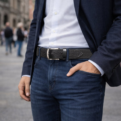 RB4027A | Cintura Uomo Made in Italy in Vero Cuoio Conciato al Vegetale. Fibbia in finitura Canna di Fucile Satinato. Colore Nero. Dimensioni: cm 125 x 4,0 x 0,5 (giro vita cm 110)