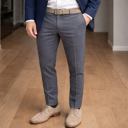 RB4029DF | Cintura Uomo Made in Italy in Vera Pelle Scamosciata. Fibbia in finitura Argento Satinato. Colore Cappuccino. Dimensioni: cm 125 x 3,5 x 0,5 (giro vita cm 110)