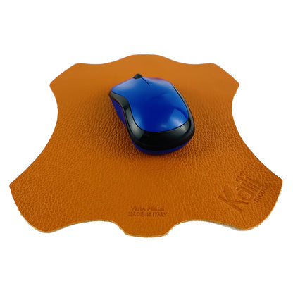 K0001LB | Mouse pad Made in Italy in genuine full grain leather, dollar grain - Orange color - Dimensions: 20 x 23 cm - Packaging: TNT tubular bag