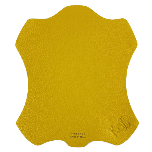 K0001RB | Mouse pad Made in Italy in genuine full grain leather, dollar grain - Yellow color - Dimensions: 20 x 23 cm - Packaging: TNT tubular bag