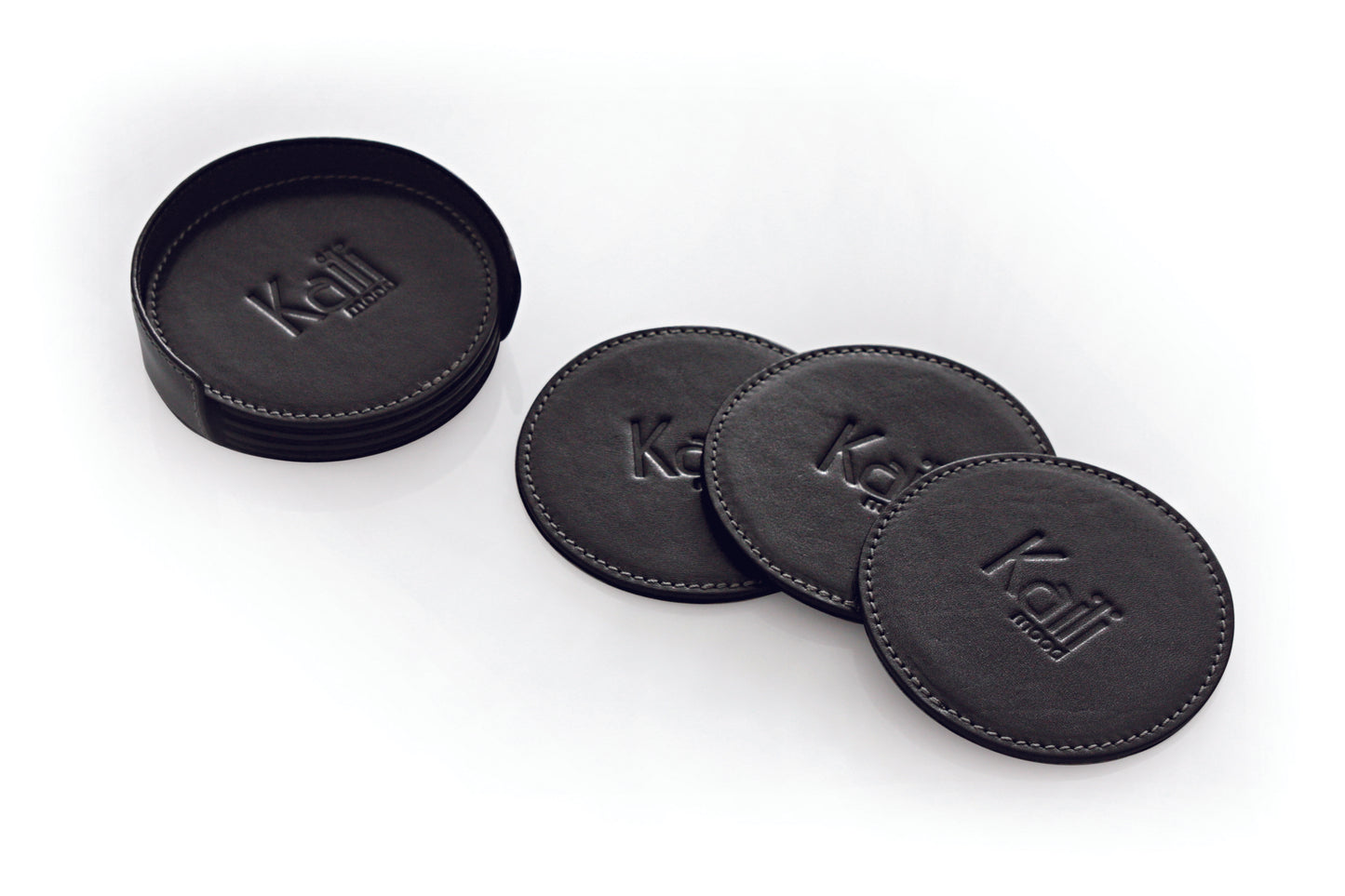 K0007AB | 6-piece glass coaster set in smooth, full-grain genuine leather. Dimensions of coasters: ø 9 cm, Dimensions of coasters: ø 9 x 3.0 cm. Packaging: TNT bag