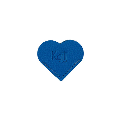 K0038OB | Heart bookmark Made in Italy in genuine full grain leather, dollar grain - Color light blue - Dimensions: 6 x 5.5 x 0.5 cm - Packaging: Rigid bottom/lid gift box