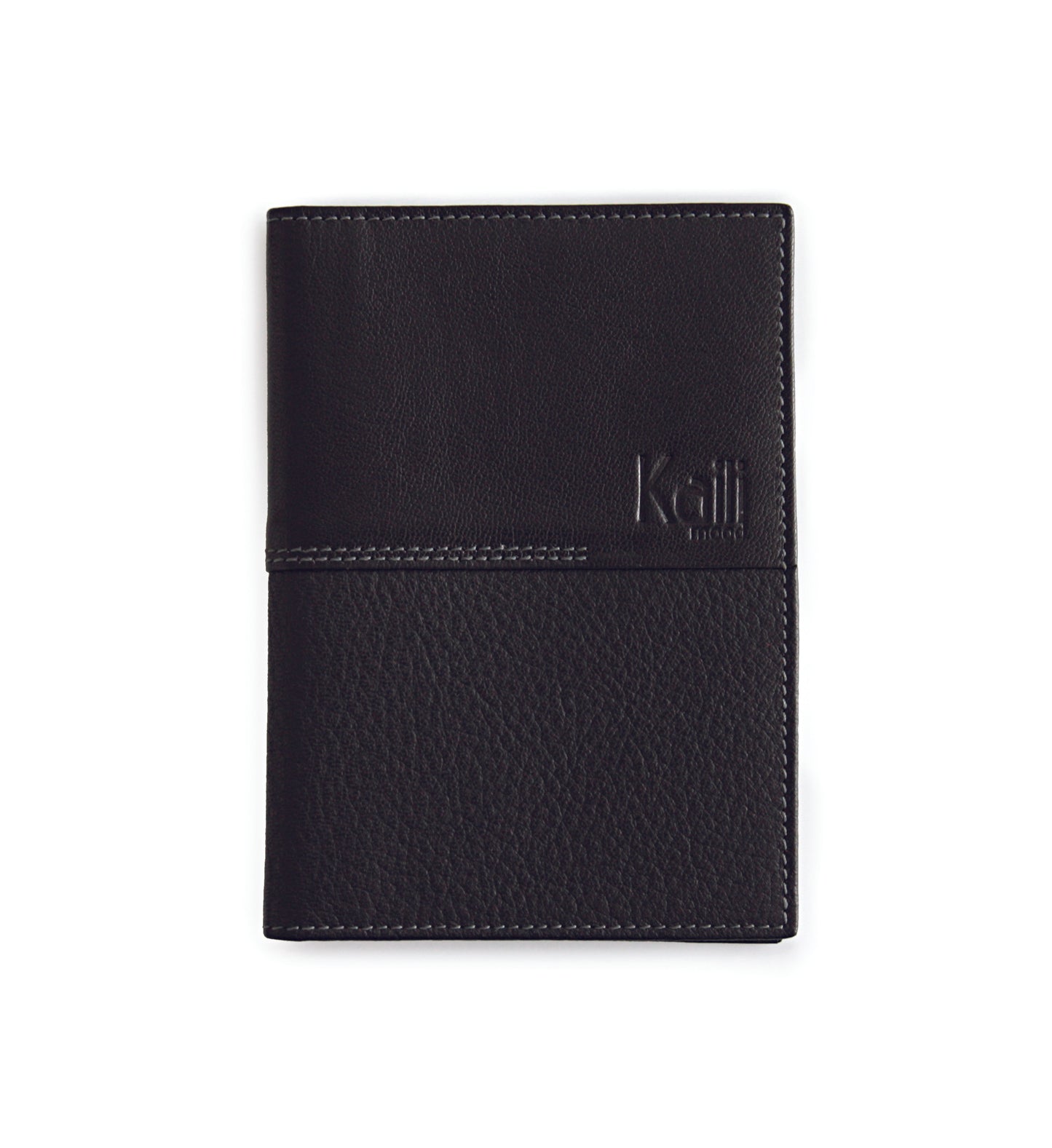 K10122AB | Document + Passport Holder in Genuine Full Grain Leather, dollar/smooth grain. Black colour. Dimensions when closed: 10 x 14 x 1 cm - Packaging: Rigid bottom/lid gift box