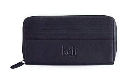 K10438DB | Women's wallet in genuine smooth leather, full grain. Blue colour. Allover hot stamping. Dimensions when closed: 18.5 x 10 x 2.5 cm. Packaging: Rigid bottom/lid gift box